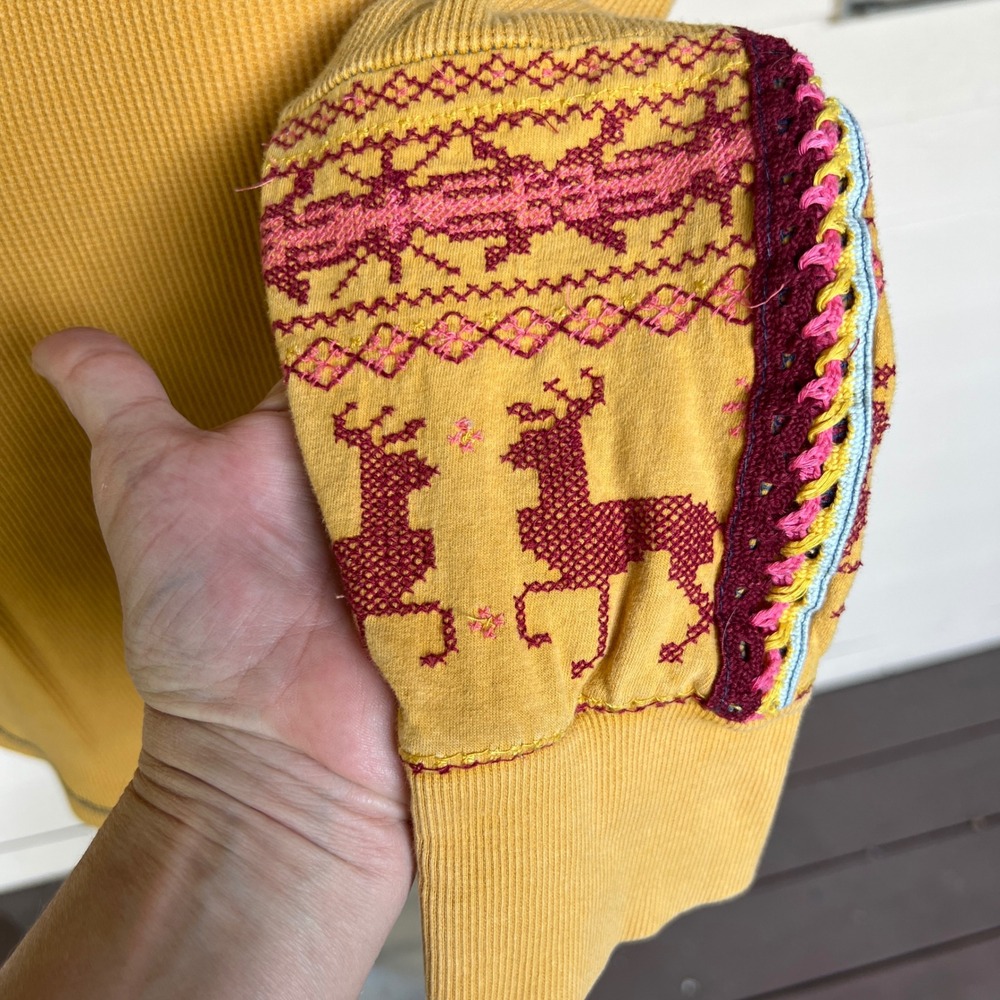 Sundance Thermal Henley Embroidered Reindeer Size L 100% Cotton Goldenrod Yellow - Picture 4 of 6